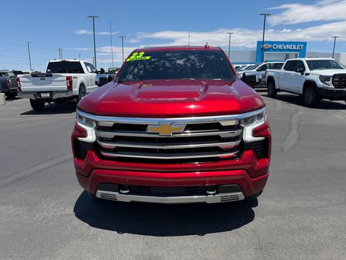 Used 2023 Chevrolet Silverado 1500 High Country w/ High Country Premium Package AWD/4WD image 8