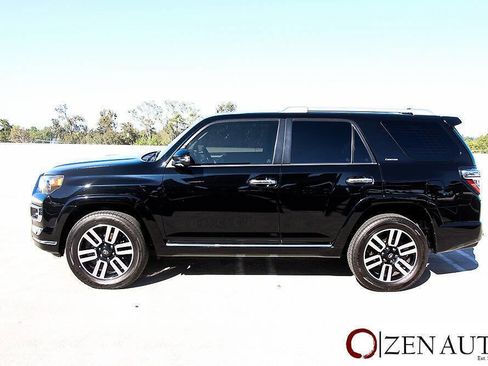 Used 2023 Toyota 4Runner Limited AWD/4WD image 4