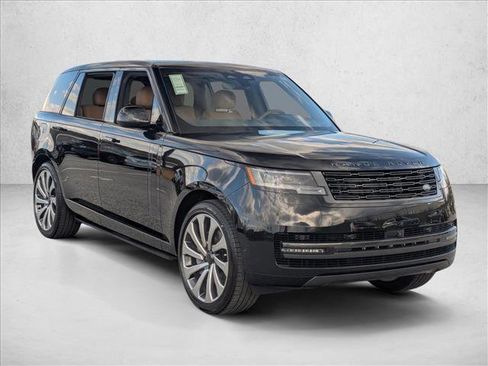New 2026 Land Rover Range Rover Long Wheelbase SE AWD/4WD image 7