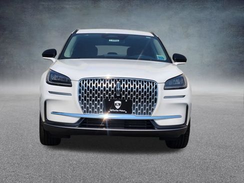 New 2026 Lincoln Corsair Premiere w/ Towing Package AWD/4WD image 2