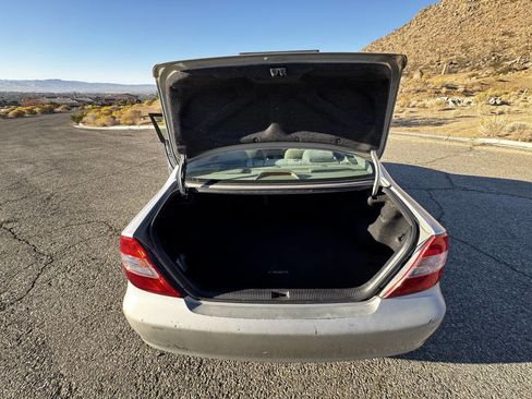 Used 2003 Toyota Camry LE image 32