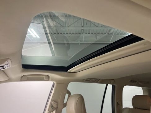 Used 2016 Lexus GX 460 image 11