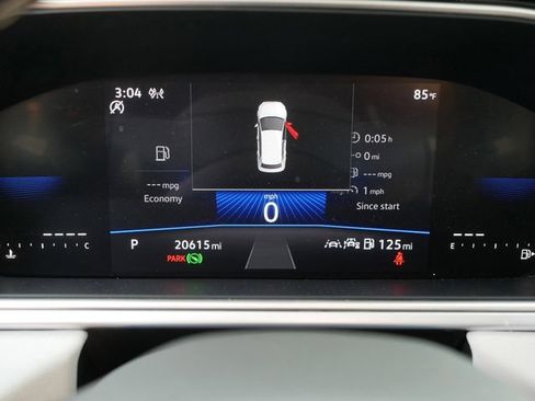 Certified 2025 Volkswagen Taos SE AWD/4WD image 24