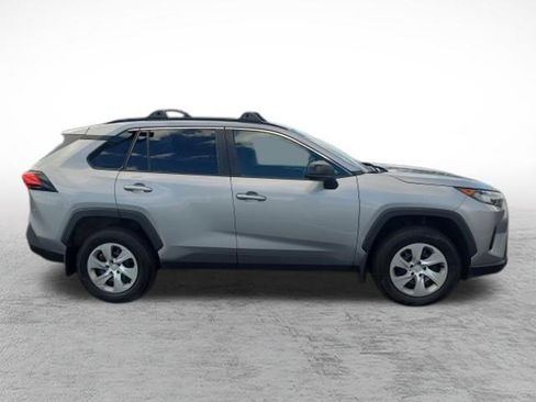 Certified 2021 Toyota RAV4 LE AWD/4WD image 4