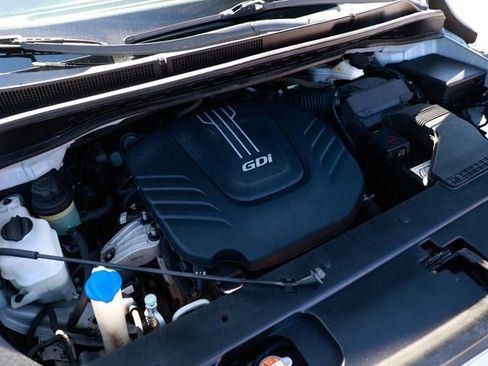 Used 2018 Kia Sedona L image 49