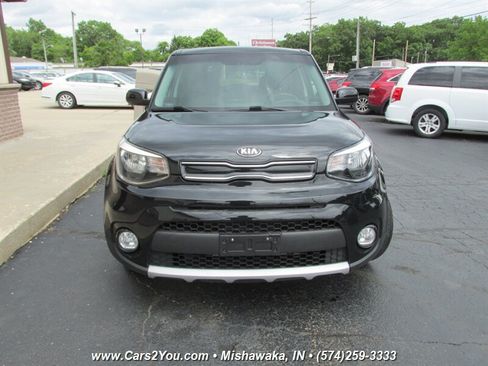 Used 2019 Kia Soul + FWD image 2