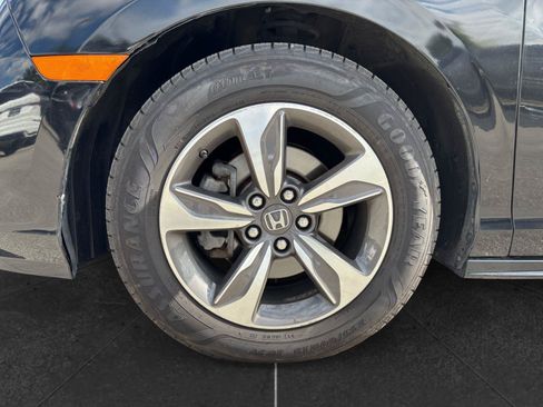 Used 2019 Honda Odyssey Touring image 9