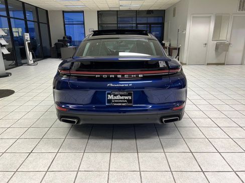 Used 2024 Porsche Panamera 4 image 4