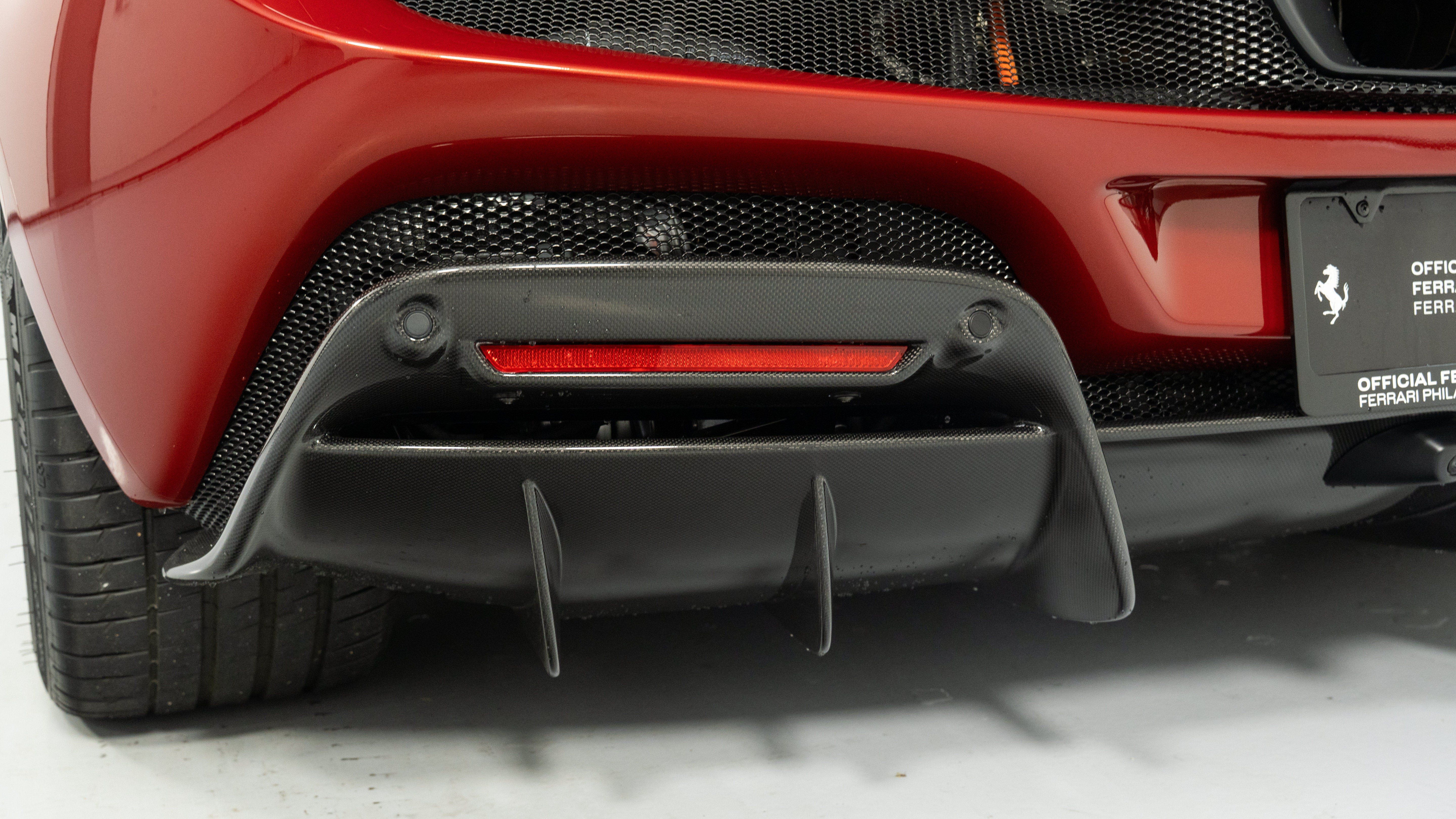 Used 2024 Ferrari 296 GTS RWD image 17