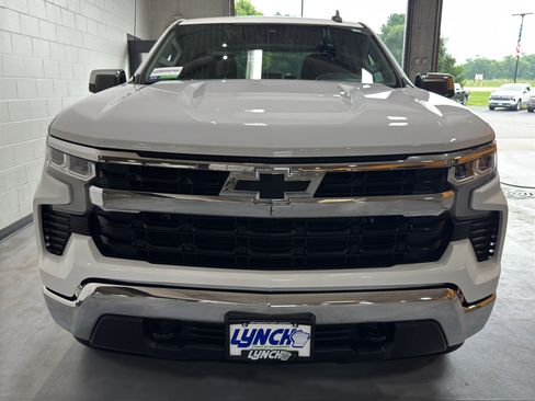 Used 2023 Chevrolet Silverado 1500 LT w/ LPO, Dark Essentials Package AWD/4WD image 8