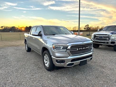 Used 2019 RAM 1500 Laramie image 6