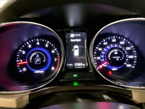 Used 2013 Hyundai Santa Fe Sport AWD/4WD image 26