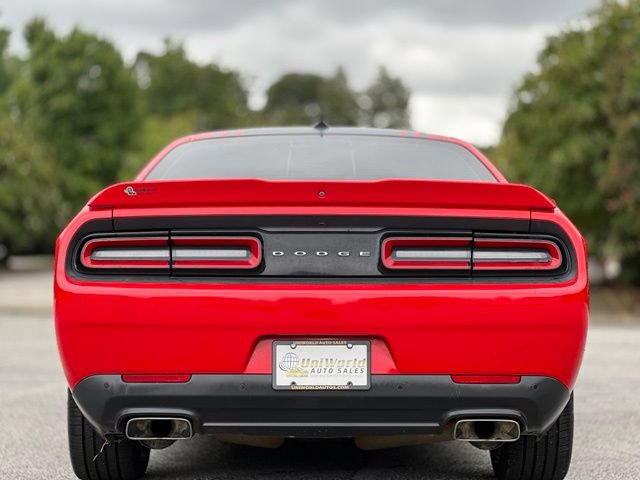 Used 2016 Dodge Challenger R/T Scat Pack RWD image 9