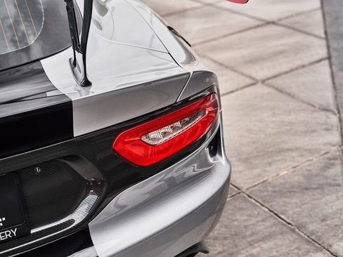 Used 2016 Dodge Viper ACR w/ Extreme Aero Package RWD image 15