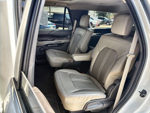 Used 2021 Ford Expedition Limited RWD image 23