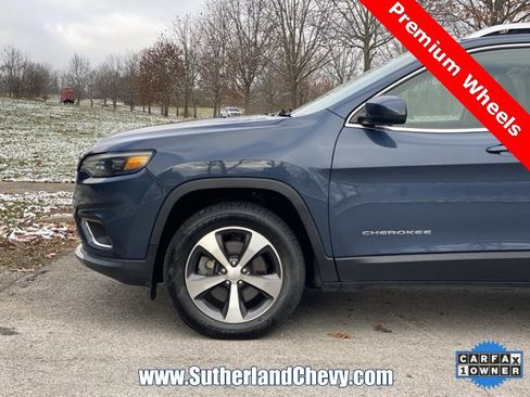 Used 2020 Jeep Cherokee Limited w/ Luxury Group image 10