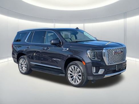 Used 2024 GMC Yukon Denali w/ LPO, Floor Liner Package AWD/4WD image 3