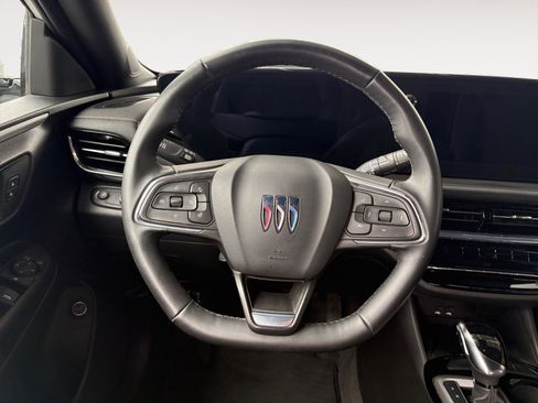 Used 2025 Buick Envista Avenir image 13