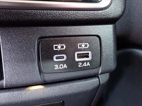 Used 2025 Subaru Ascent Premium AWD/4WD image 12