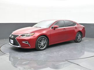 Used 2017 Lexus ES 350 w/ Luxury Package FWD video 3