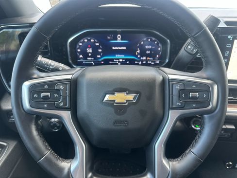 Used 2025 Chevrolet Silverado 1500 LT AWD/4WD image 25