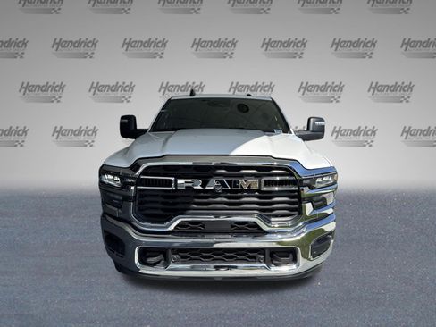 Used 2025 RAM 2500 Big Horn AWD/4WD image 3