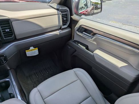 Used 2026 GMC Sierra 1500 SLT w/ SLT Premium Plus Package AWD/4WD image 18