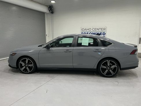 Used 2024 Honda Accord Sport image 5