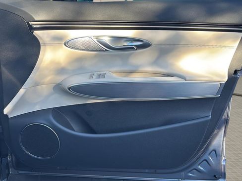 Certified 2026 Genesis GV70 2.5T Select image 37