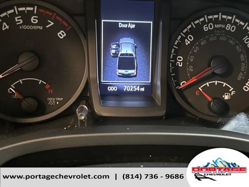 Used 2022 Toyota Tacoma SR AWD/4WD image 19