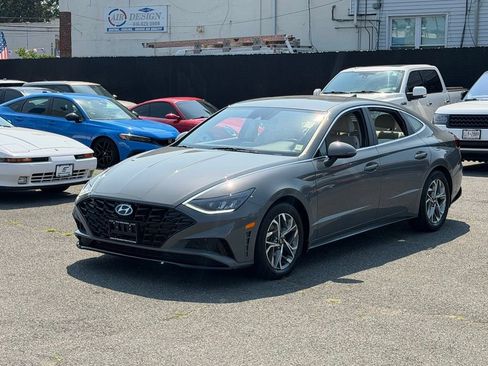 Used 2023 Hyundai Sonata SEL FWD image 3