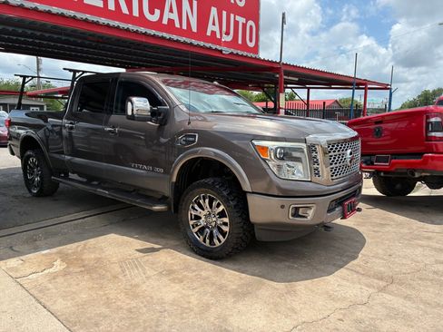 Used 2017 Nissan Titan Platinum Reserve AWD/4WD image 3