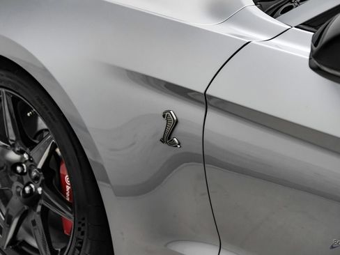 Used 2022 Ford Mustang Shelby GT500 w/ Carbon Fiber Track Pack RWD image 42