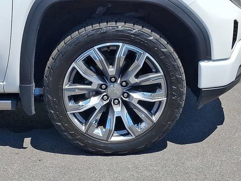 Used 2023 GMC Sierra 1500 Denali w/ Denali Reserve Package AWD/4WD image 8