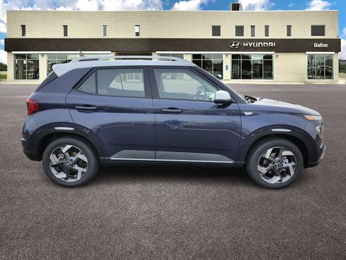 New 2026 Hyundai Venue SEL image 2