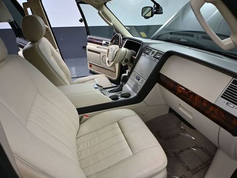 Used 2003 Lincoln Navigator Luxury image 51