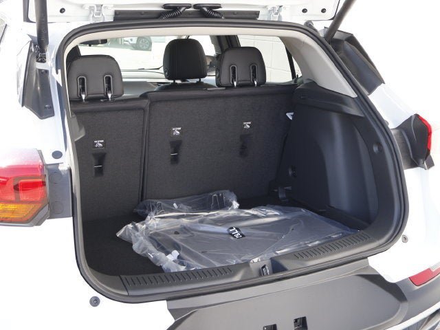 New 2026 Buick Encore GX Preferred w/ Comfort Package FWD image 8