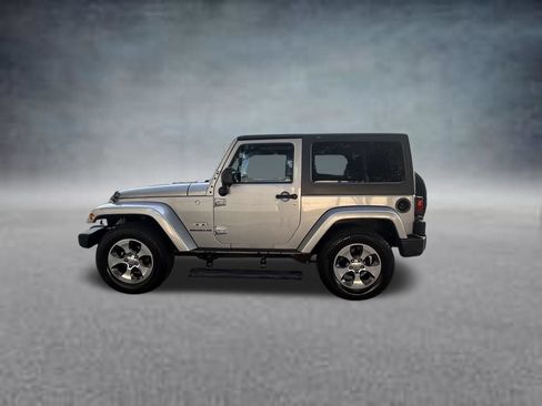 Used 2016 Jeep Wrangler Sahara w/ Connectivity Group AWD/4WD image 4