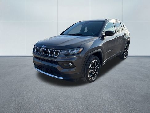 Certified 2023 Jeep Compass Limited image 2