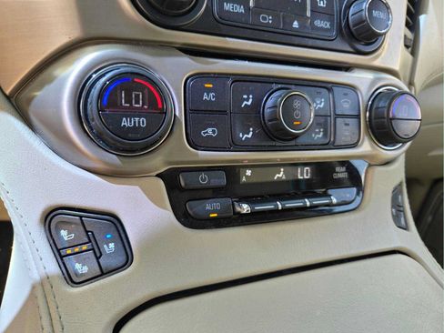 Used 2018 GMC Yukon Denali w/ Open Road Package AWD/4WD image 27