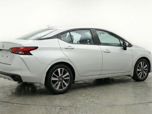 Used 2025 Nissan Versa SV FWD image 7