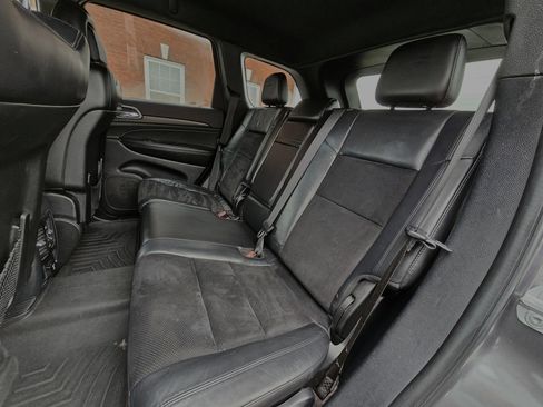 Used 2017 Jeep Grand Cherokee Altitude image 22