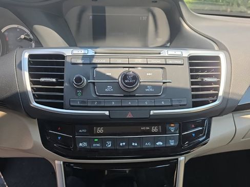 Used 2017 Honda Accord LX image 15