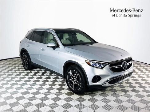 Used 2026 Mercedes-Benz GLC 300 4MATIC image 1
