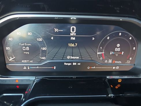 Used 2023 GMC Sierra 1500 SLE image 24