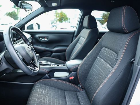 Used 2025 Honda HR-V Sport image 23