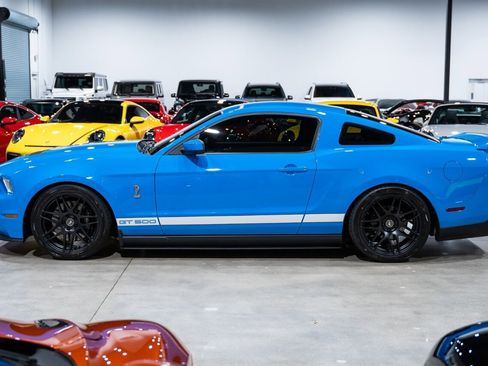 Used 2012 Ford Mustang Shelby GT500 w/ SVT Performance Pkg image 3