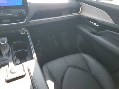 Certified 2025 Toyota Grand Highlander AWD Hybrid image 19