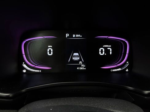 Used 2025 Kia Soul LX w/ LX Technology Package FWD image 35