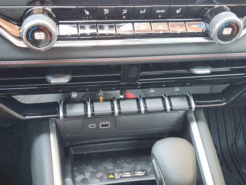 New 2026 Chevrolet Colorado Z71 image 15